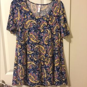 Lularoe Perfect Tee. Small. NWOT